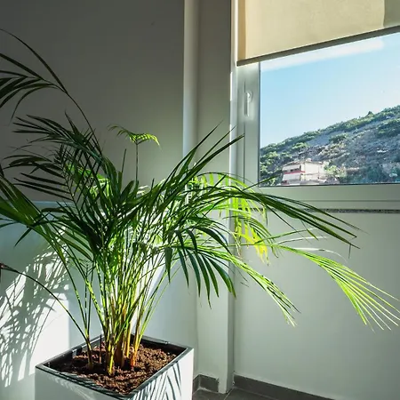 호텔 Kronos Sarandë