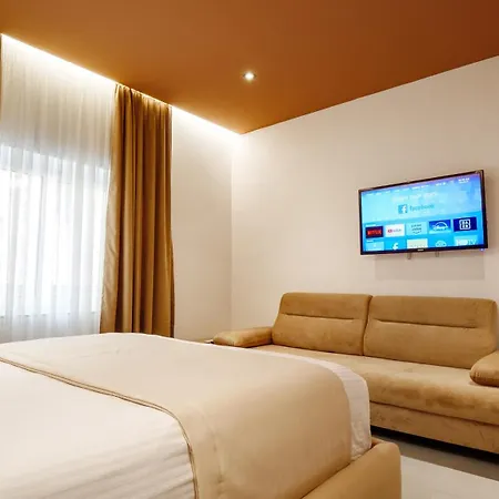 호텔 Kronos Sarandë