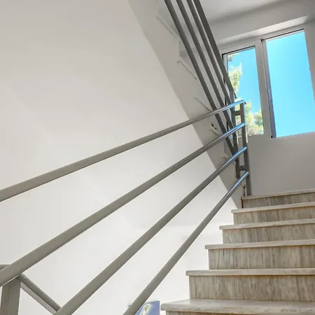 Kronos Sarandë