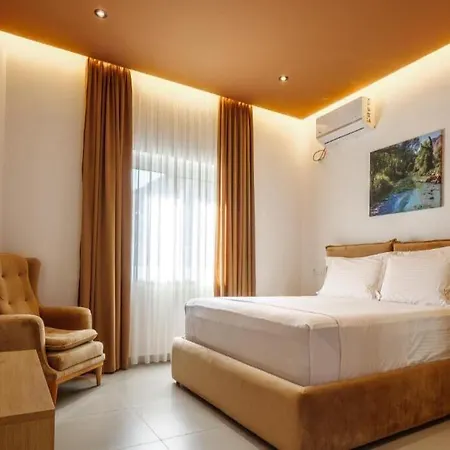 Kronos Sarandë